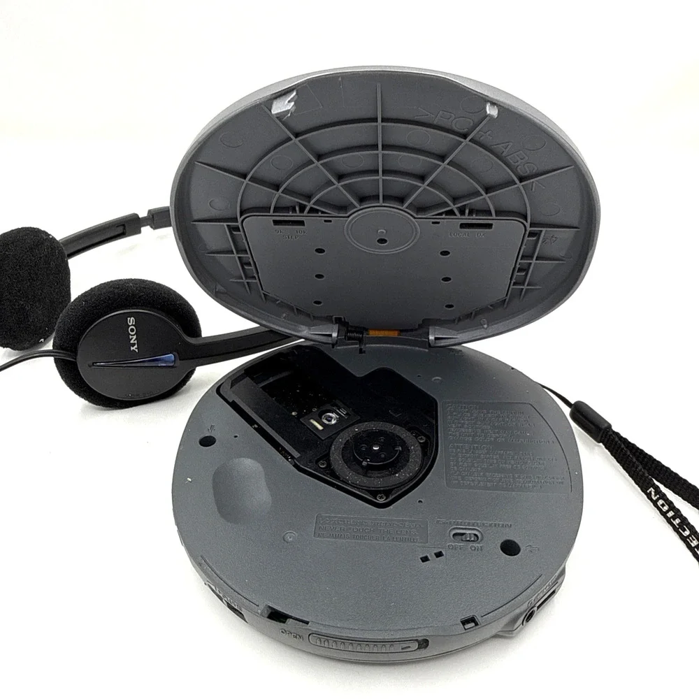 Sony CD Walkman D FJ61 G Protection FM AM CD Player Headphones Tested